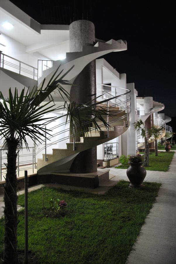 Royal Apartments & Villas Улцинь Екстер'єр фото