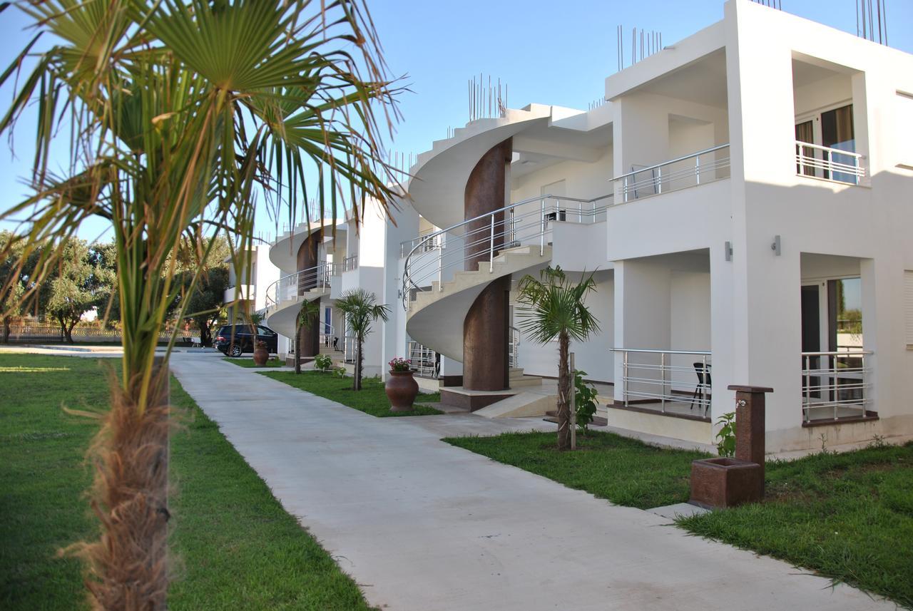 Royal Apartments & Villas Улцинь Екстер'єр фото