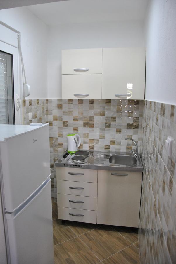 Royal Apartments & Villas Улцинь Екстер'єр фото