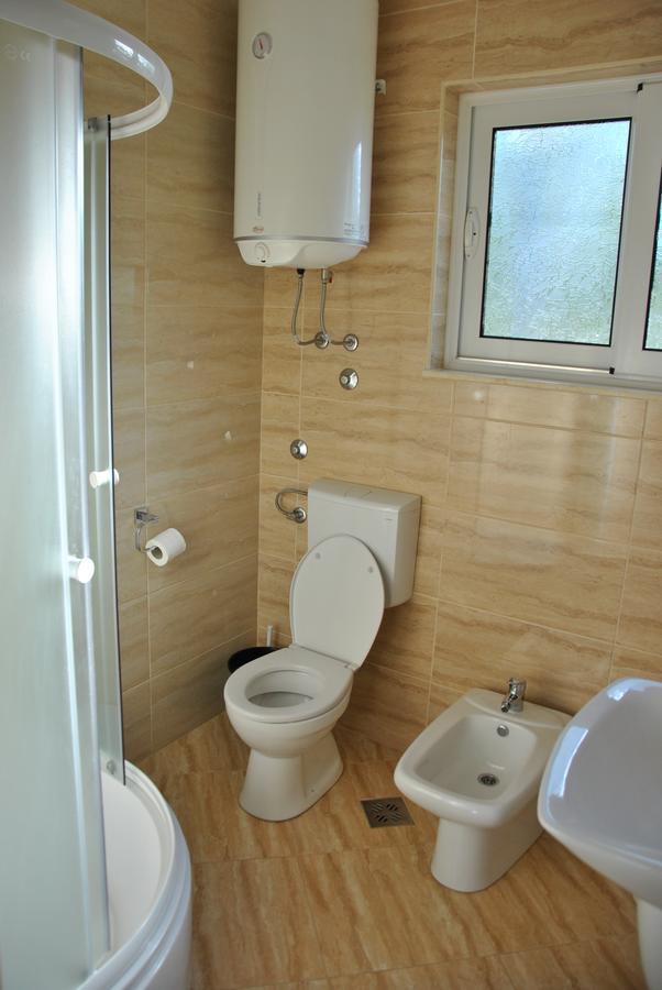 Royal Apartments & Villas Улцинь Екстер'єр фото