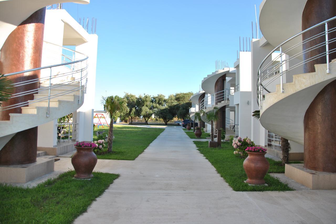 Royal Apartments & Villas Улцинь Екстер'єр фото