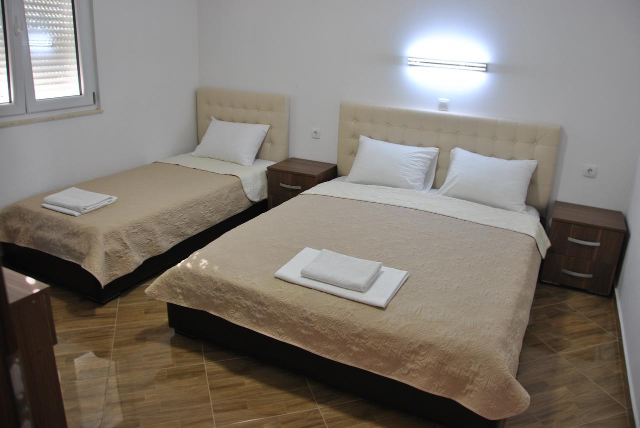 Royal Apartments & Villas Улцинь Екстер'єр фото