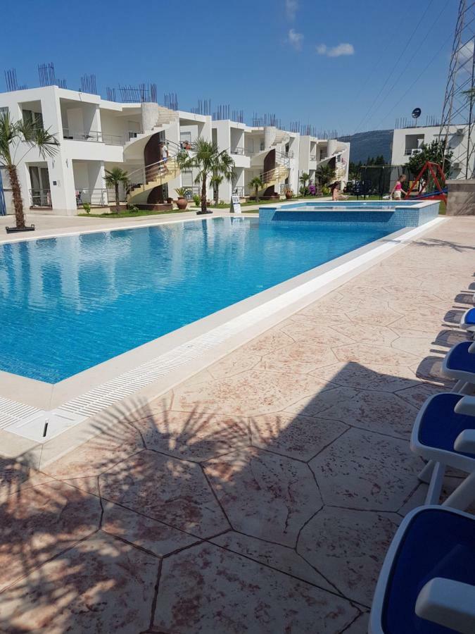 Royal Apartments & Villas Улцинь Екстер'єр фото